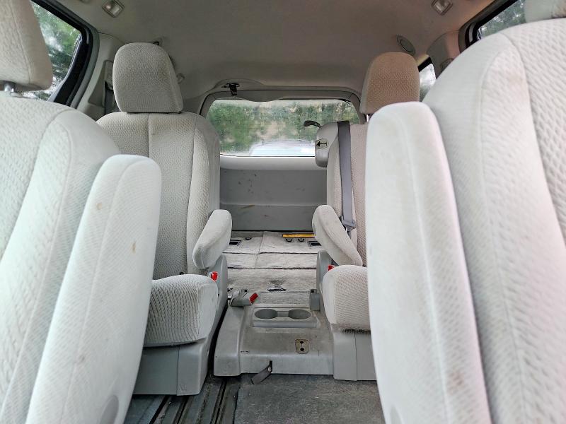 2011 Toyota Sienna მანქანა იყიდება აუქციონზე, vin: 5TDKK3DCXBS065057, აუქციონის ნომერი: 64718696