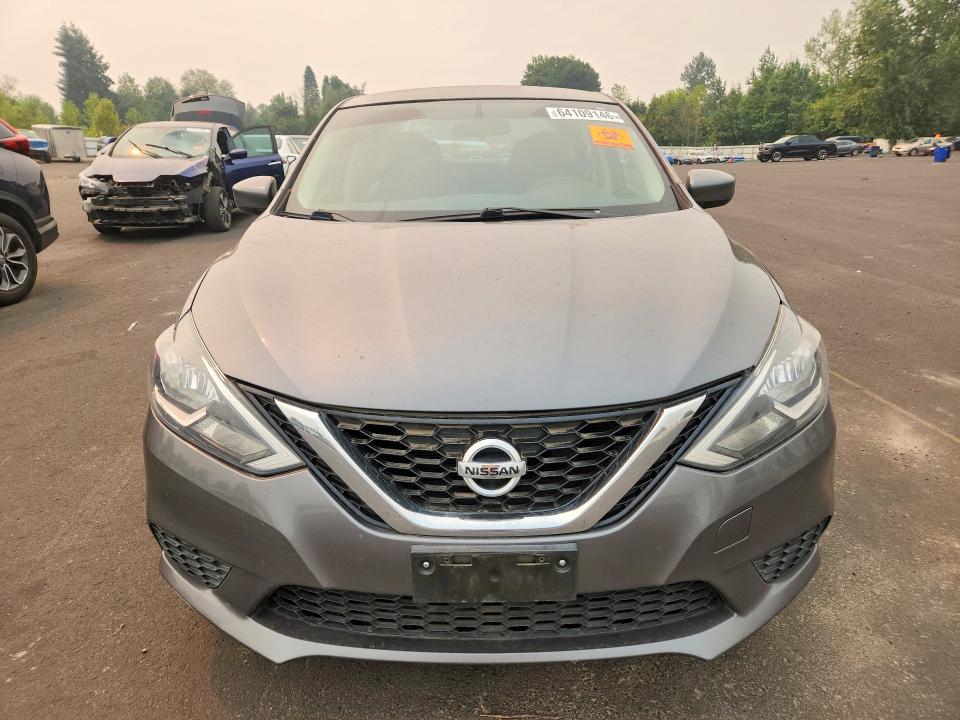 64109146 :رقم المزاد ، 3N1AB7AP5HL696987 vin ، 2017 Nissan Sentra مزاد بيع