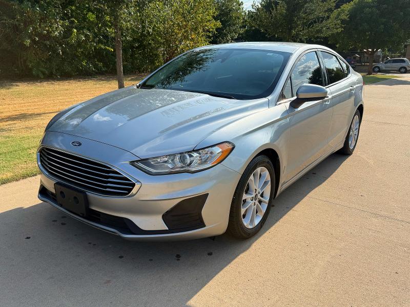 61452766 :رقم المزاد ، 3FA6P0LU4LR217436 vin ، 2020 Ford Fusion مزاد بيع