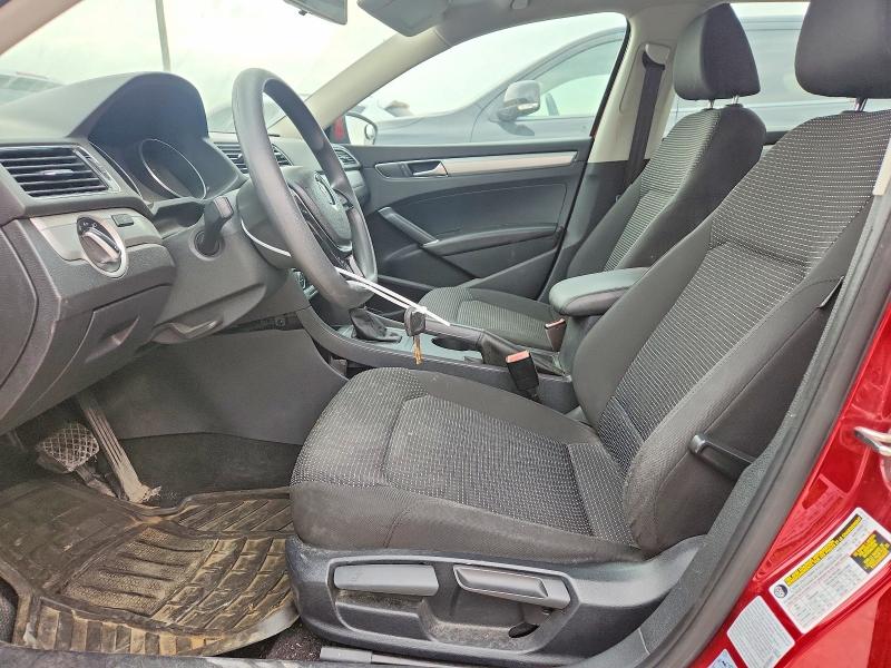 64118206 :رقم المزاد ، 1VWAT7A33GC012050 vin ، 2016 Volkswagen Passat مزاد بيع