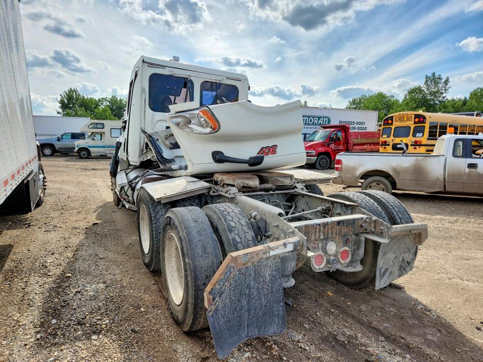 Продаж на аукціоні авто 2014 Freightliner Cascadia 125, vin: 3AKJGEDV2ESFT5114, номер лоту: 66115136