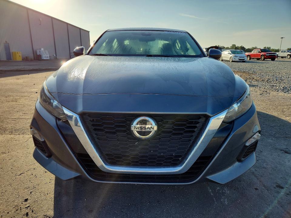 Продаж на аукціоні авто 2022 Nissan Altima, vin: 1N4BL4BV9NN300989, номер лоту: 64197716