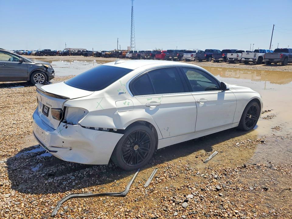 66443346 :رقم المزاد ، WBA8E1C54JA762564 vin ، 2018 Bmw 330e مزاد بيع