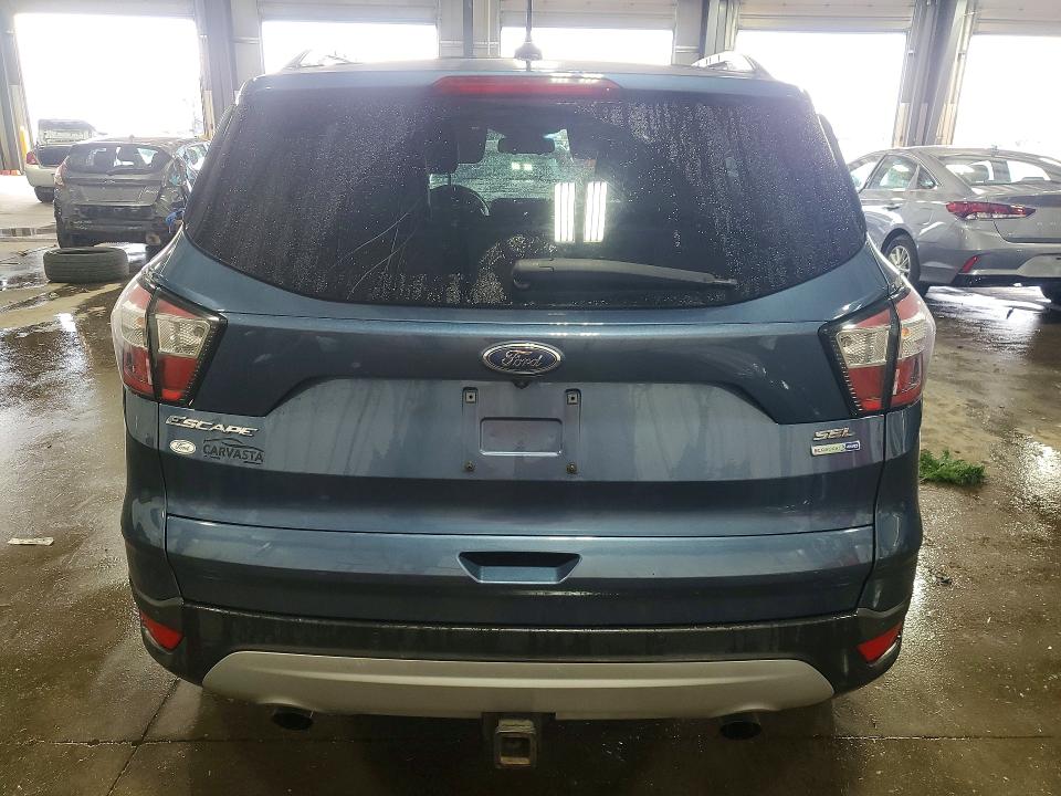 65682936 :رقم المزاد ، 1FMCU9HD0JUB31447 vin ، 2018 Ford Escape مزاد بيع
