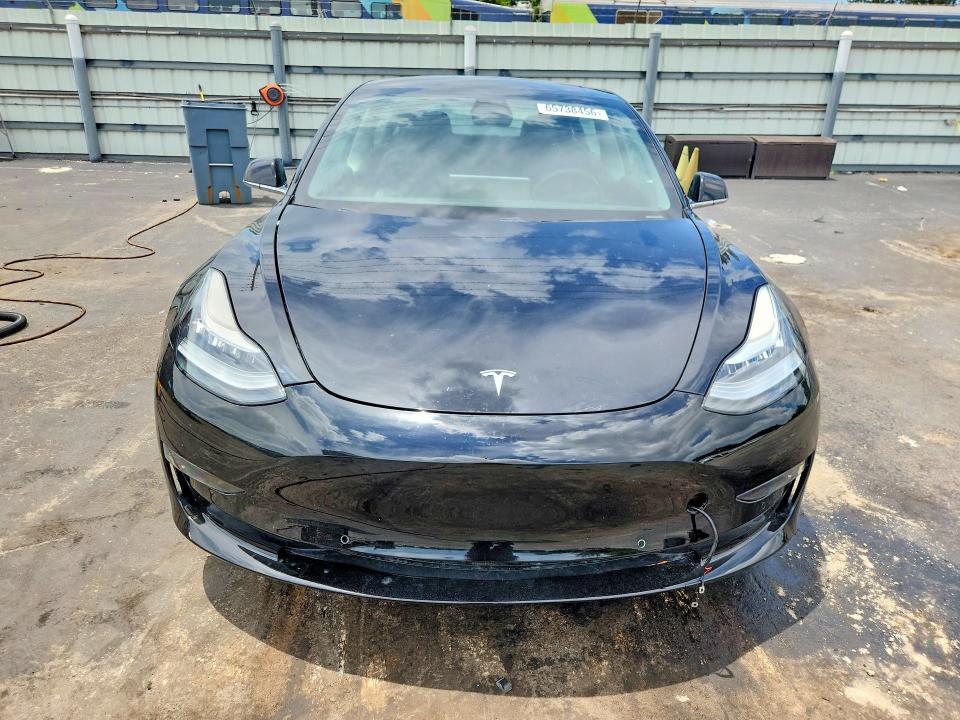 65738456 :رقم المزاد ، 5YJ3E1EA6KF398213 vin ، 2019 Tesla Model 3 مزاد بيع