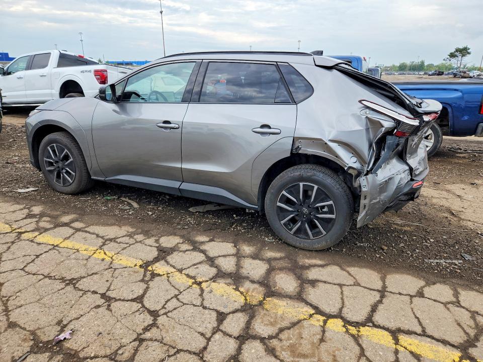 66990996 :رقم المزاد ، JTMBCAEB6TJ016167 vin ، 2026 Toyota Bz مزاد بيع