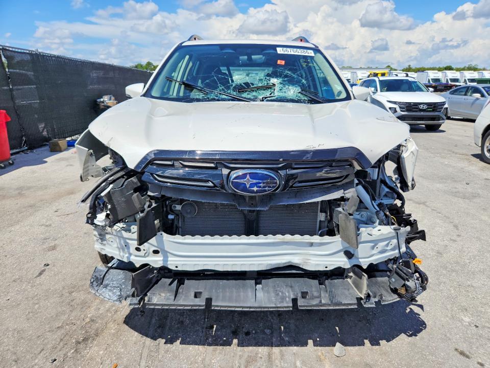 Продажа на аукционе авто 2022 Subaru Forester, vin: JF2SKAJC1NH516640, номер лота: 66766386