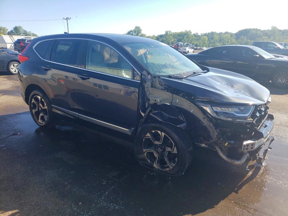 Продаж на аукціоні авто 2018 Honda Cr-v, vin: 7FARW2H90JE099155, номер лоту: 65118186