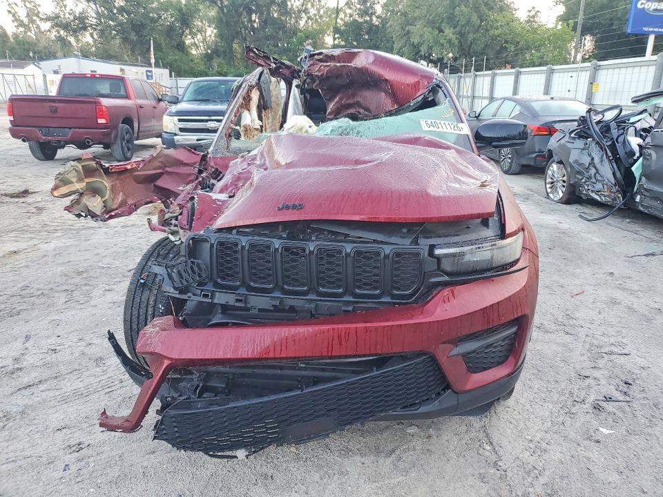 Продажа на аукционе авто 2023 Jeep Grand Cherokee, vin: 1C4RJGAG3PC557311, номер лота: 64011126