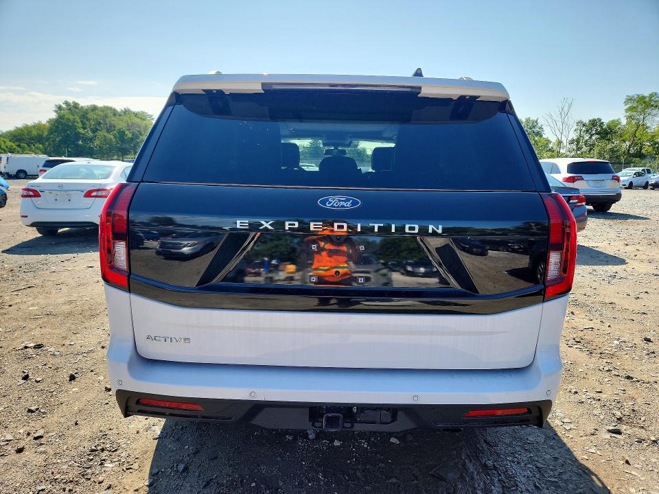 65876126 :رقم المزاد ، 1FMJU1J88SEA23157 vin ، 2025 Ford Expedition مزاد بيع