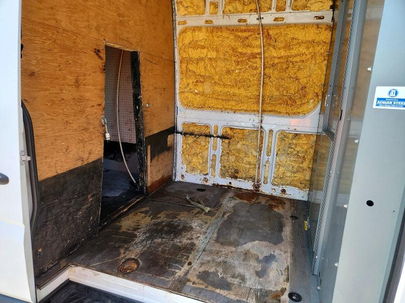 64439986 :رقم المزاد ، WD3PF1CC9D5754221 vin ، 2013 Mercedes-benz Sprinter مزاد بيع