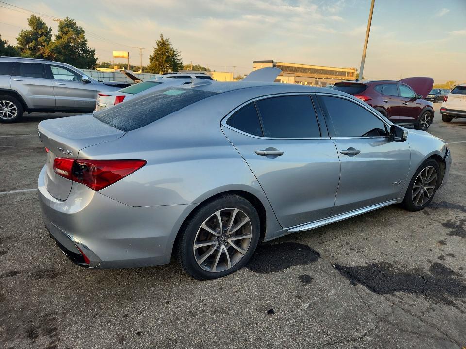 2018 Acura Tlx მანქანა იყიდება აუქციონზე, vin: 19UUB2F50JA011099, აუქციონის ნომერი: 66079396