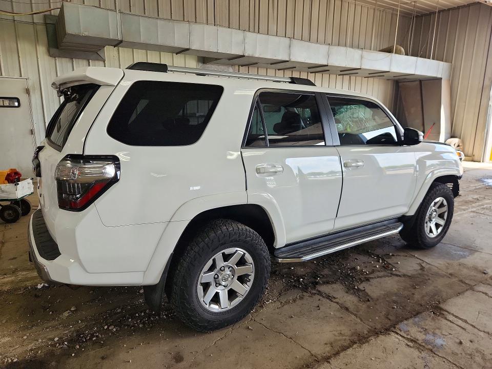 64231596 :رقم المزاد ، JTEBU5JR1G5400231 vin ، 2016 Toyota 4runner مزاد بيع