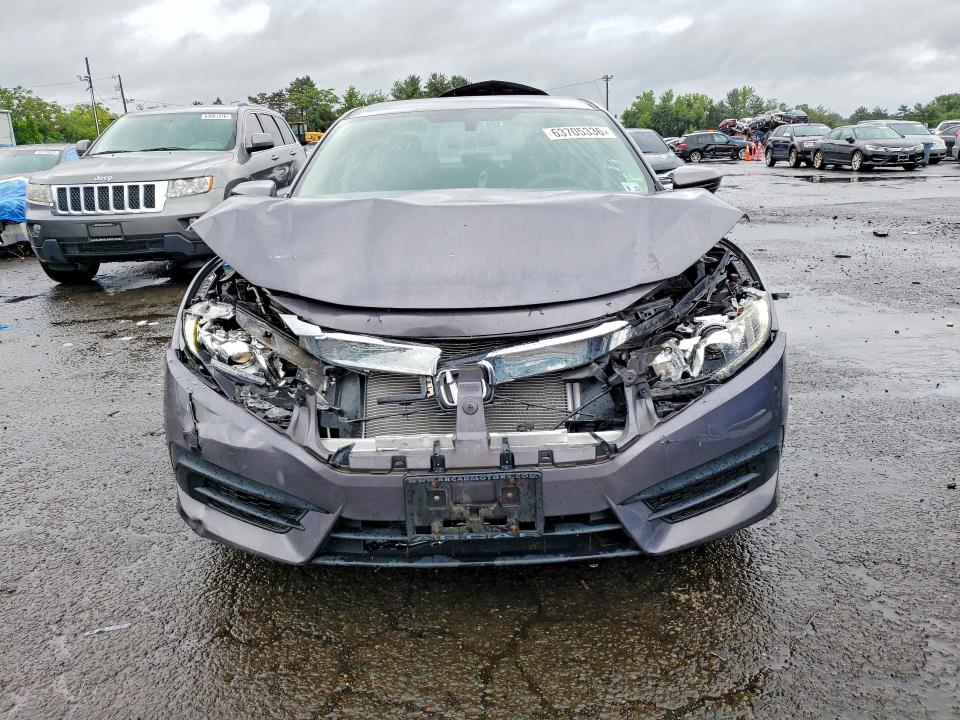 Aukcja sprzedaży 2018 Honda Civic, vin: 2HGFC2F58JH587837, numer aukcji: 63705336