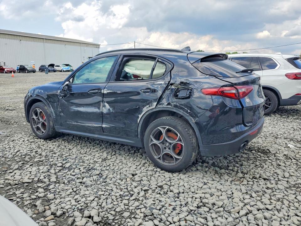 Продаж на аукціоні авто 2022 Alfa Romeo Stelvio, vin: ZASPAKAN9N7D30629, номер лоту: 64136176