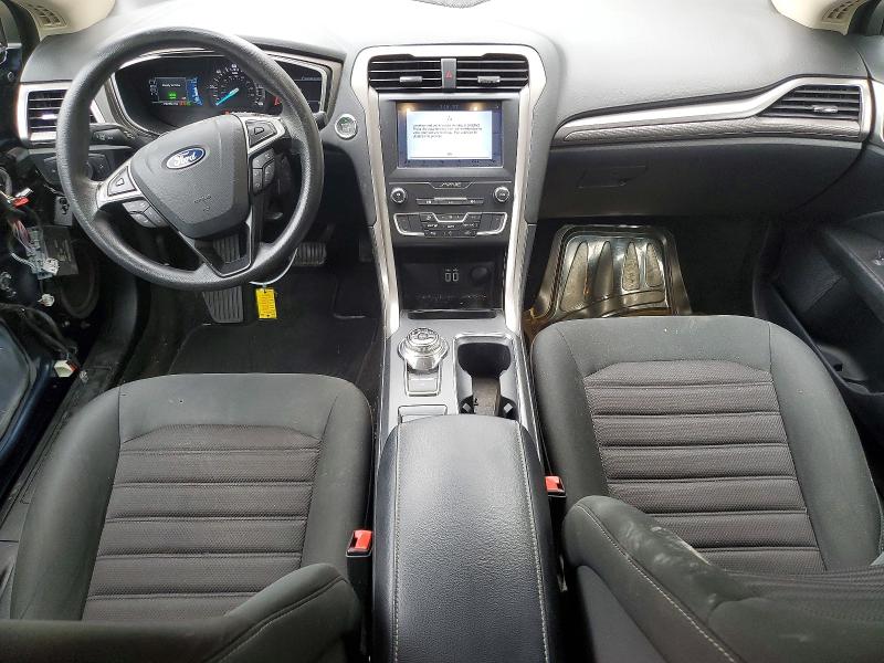 64773716 :رقم المزاد ، 3FA6P0LU7KR195981 vin ، 2019 Ford Fusion مزاد بيع