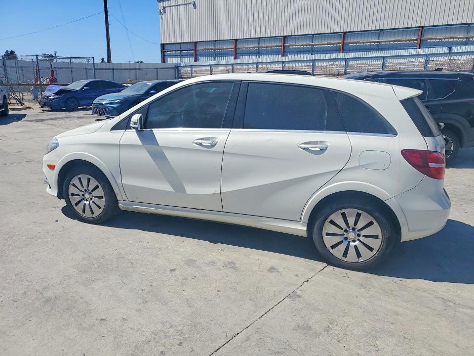 2016 Mercedes-benz B მანქანა იყიდება აუქციონზე, vin: WDDVP9AB3GJ009002, აუქციონის ნომერი: 65572996