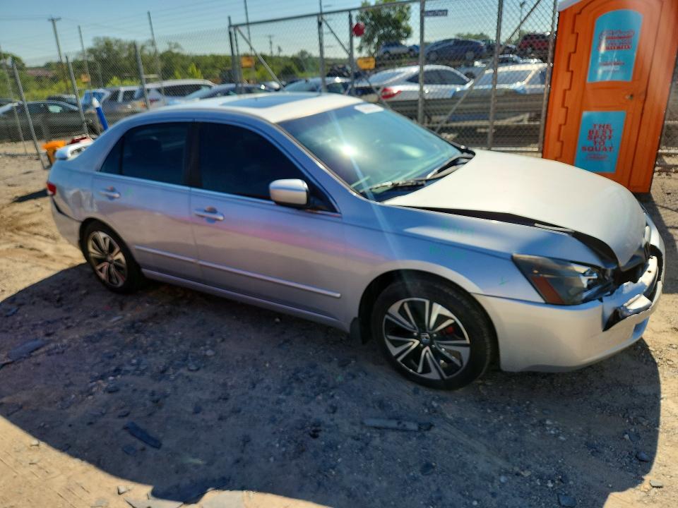 65609086 :رقم المزاد ، 1HGCM55784A151173 vin ، 2004 Honda Accord مزاد بيع