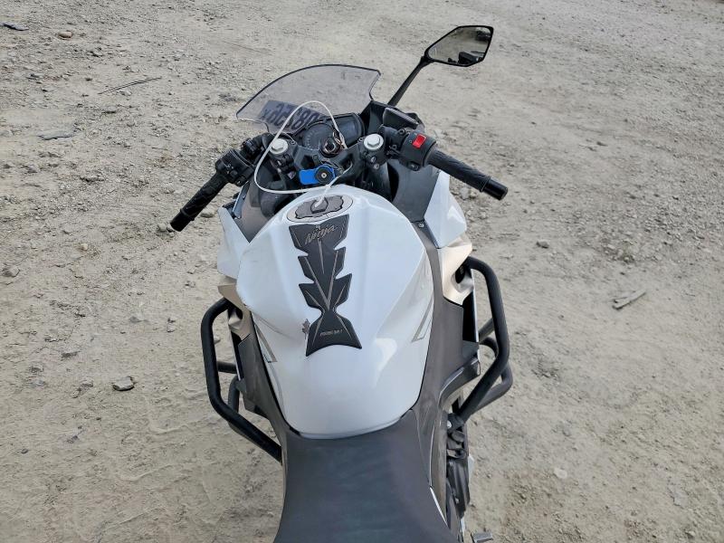 64308256 :رقم المزاد ، JKAEXKH1XPDAN6196 vin ، 2023 Kawasaki Ex400 مزاد بيع
