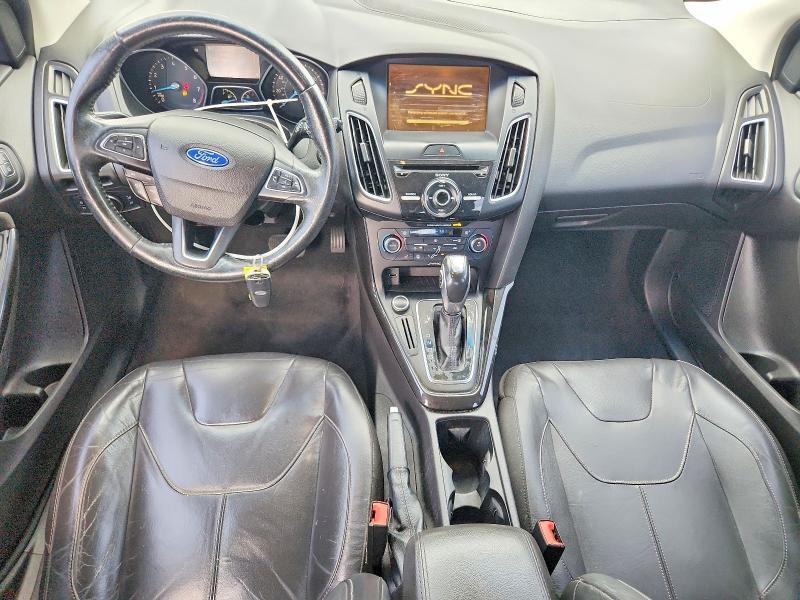 63664246 :رقم المزاد ، 1FADP3N20FL215304 vin ، 2015 Ford Focus مزاد بيع