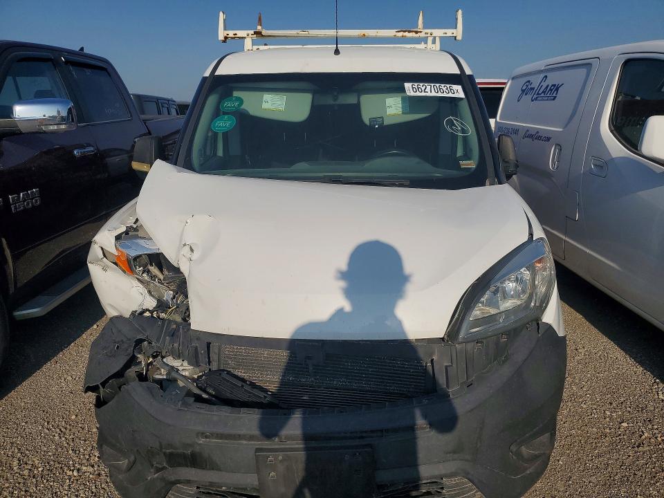 66270636 :رقم المزاد ، ZFBERFATXF6195668 vin ، 2015 Ram Promaster City مزاد بيع