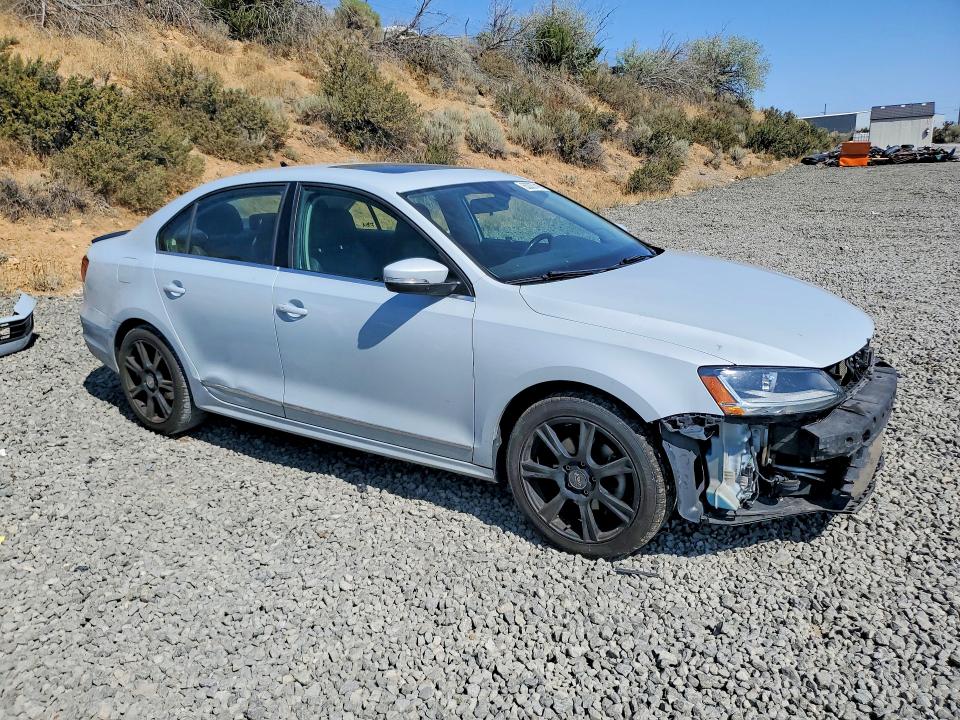 63337416 :رقم المزاد ، 3VWL17AJ7HM382429 vin ، 2017 Volkswagen Jetta مزاد بيع
