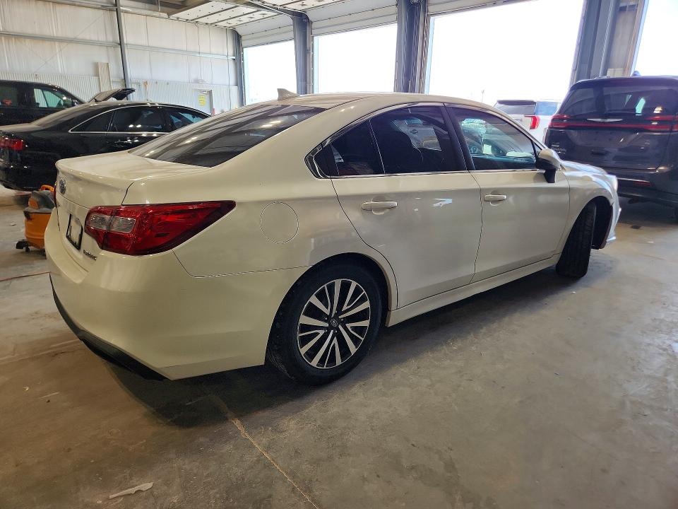 Продажа на аукционе авто 2018 Subaru Legacy, vin: 4S3BNAF60J3042180, номер лота: 66899106