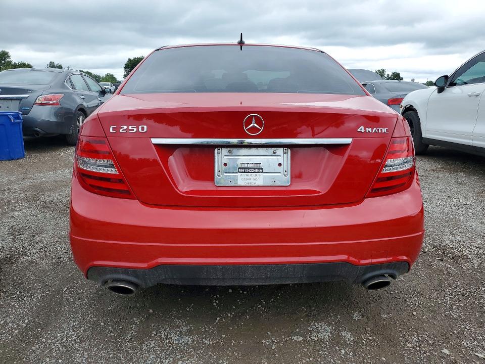 2012 Mercedes-benz C მანქანა იყიდება აუქციონზე, vin: WDDGF8FB7CA689754, აუქციონის ნომერი: 65575636