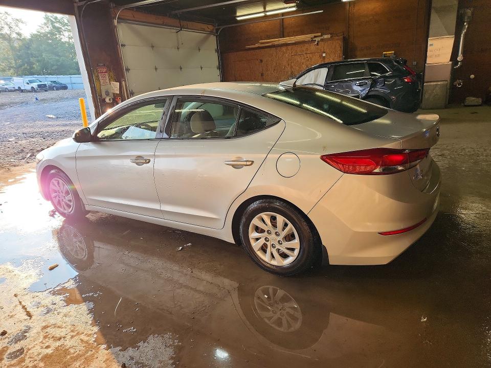 2017 Hyundai Elantra მანქანა იყიდება აუქციონზე, vin: 5NPD74LF5HH142427, აუქციონის ნომერი: 65124006