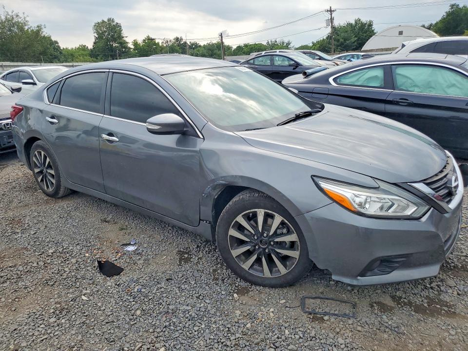 Продаж на аукціоні авто 2018 Nissan Altima, vin: 1N4AL3AP4JC232583, номер лоту: 65694576