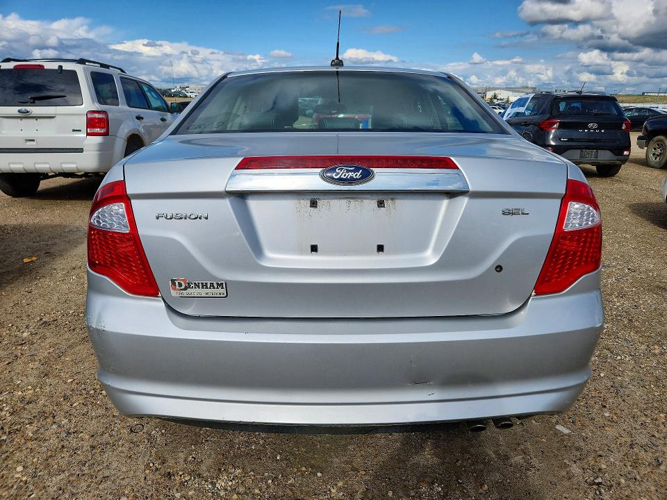 2010 Ford Fusion მანქანა იყიდება აუქციონზე, vin: 3FAHP0JA8AR189557, აუქციონის ნომერი: 64707406