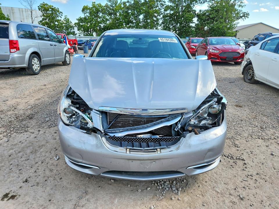 Продажа на аукционе авто 2014 Chrysler 200, vin: 1C3CCBCG2EN156788, номер лота: 65184386