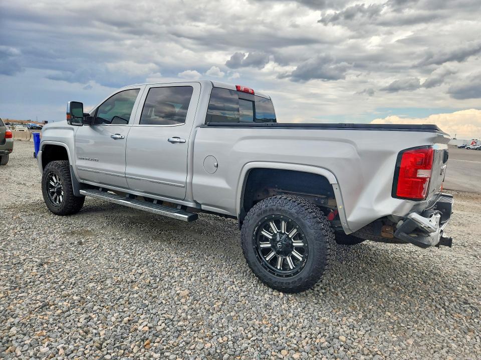 64395806 :رقم المزاد ، 1GT12SEYXKF223011 vin ، 2019 Gmc Sierra مزاد بيع