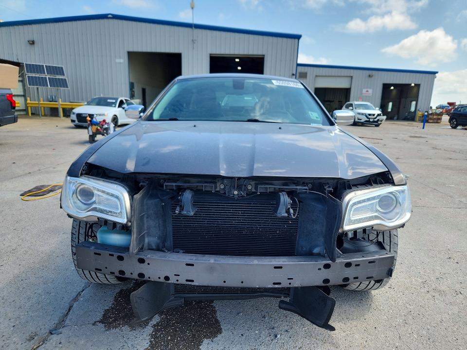 65098166 :رقم المزاد ، 2C3CCAEG8JH193743 vin ، 2018 Chrysler 300 مزاد بيع