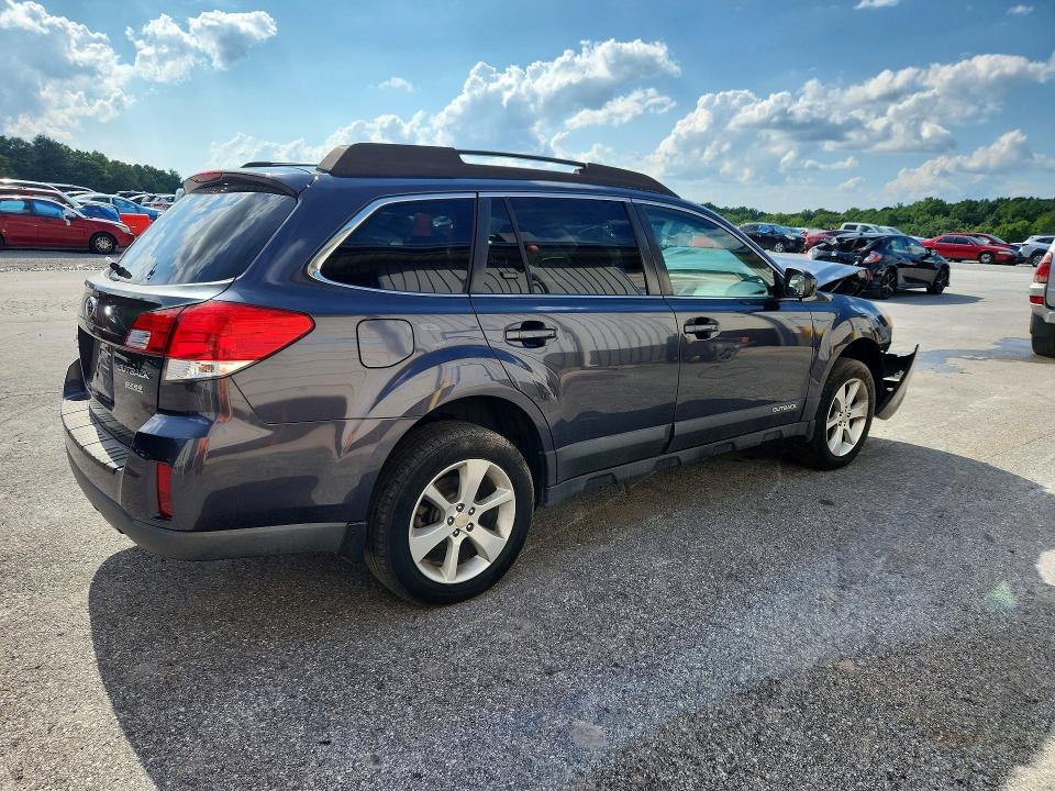 67292726 :رقم المزاد ، 4S4BRBCC1D3207805 vin ، 2013 Subaru Outback مزاد بيع