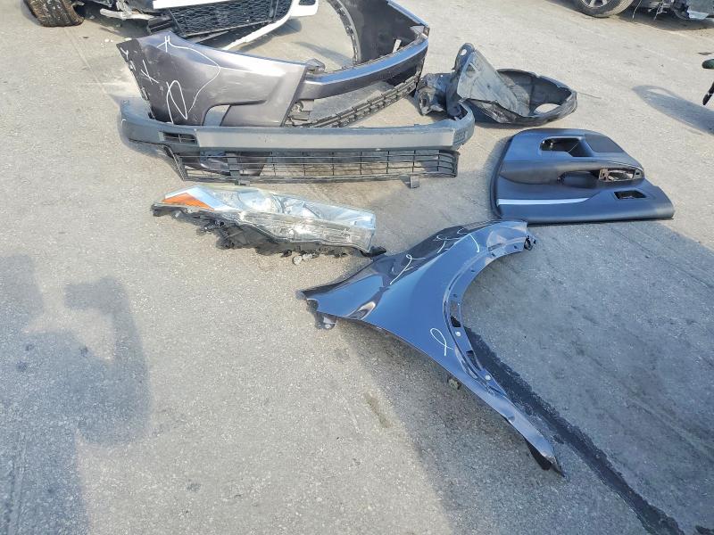 64815656 :رقم المزاد ، 5TDZARFHXKS060857 vin ، 2019 Toyota Highlander مزاد بيع