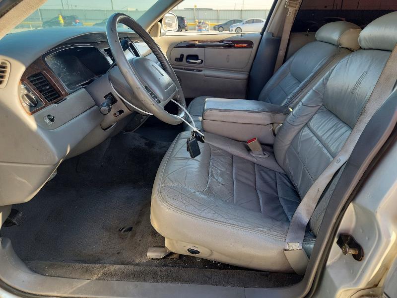 Продажа на аукционе авто 1998 Lincoln Town Car, vin: 1LNFM82W9WY722961, номер лота: 63395796