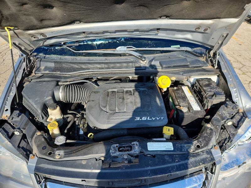 65382366 :رقم المزاد ، 2C4RC1BG1FR695683 vin ، 2015 Chrysler Town & Country مزاد بيع