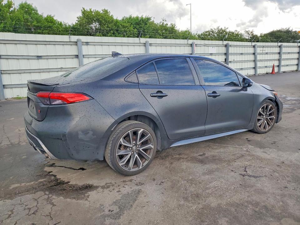 63797526 :رقم المزاد ، 5YFS4RCE9LP047708 vin ، 2020 Toyota Corolla مزاد بيع