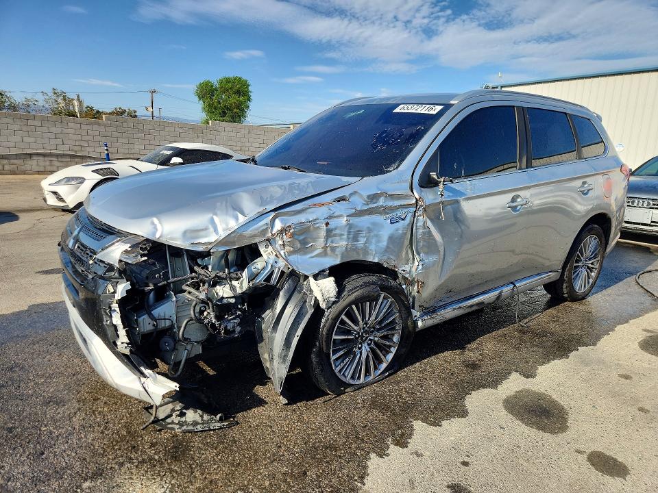 Продажа на аукционе авто 2022 Mitsubishi Outlander, vin: JA4J2VA75NZ032625, номер лота: 65372116