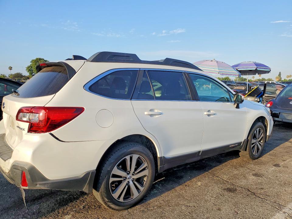 63871686 :رقم المزاد ، 4S4BSANC5K3385645 vin ، 2019 Subaru Outback مزاد بيع
