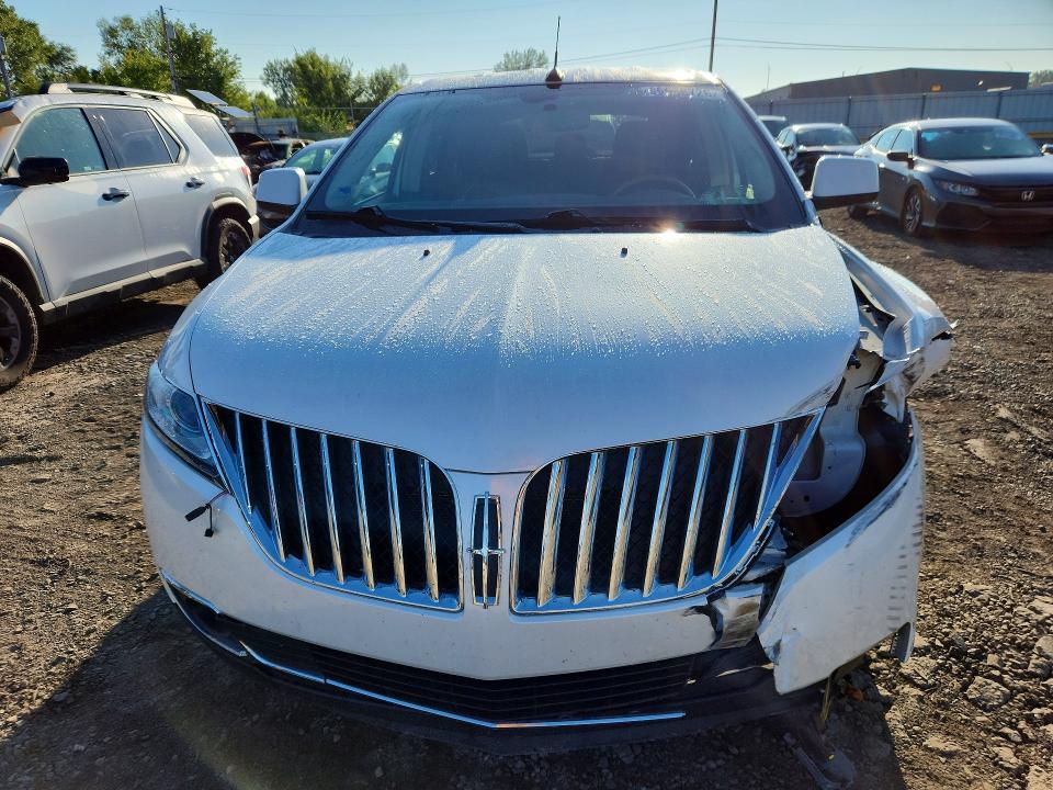 Продажа на аукционе авто 2011 Lincoln Mkx, vin: 2LMDJ6JK3BBJ05490, номер лота: 66958726