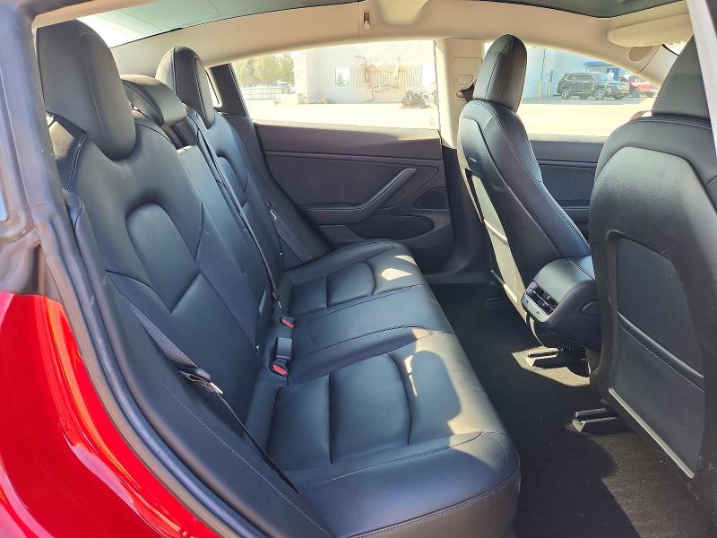 63887086 :رقم المزاد ، 5YJ3E1EA5JF016705 vin ، 2018 Tesla Model 3 مزاد بيع