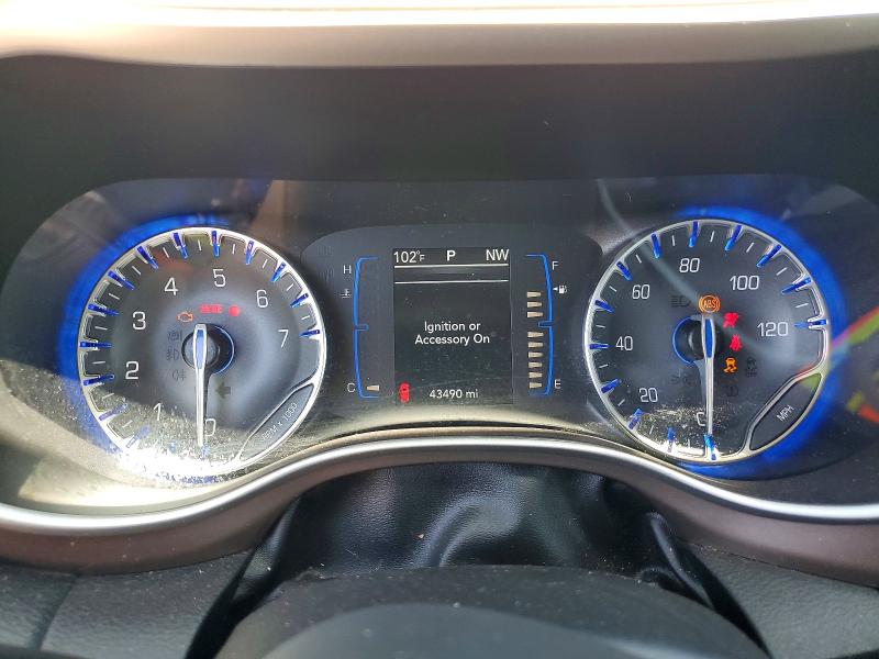 65606216 :رقم المزاد ، 2C4RC1BG1JR157963 vin ، 2018 Chrysler Pacifica مزاد بيع
