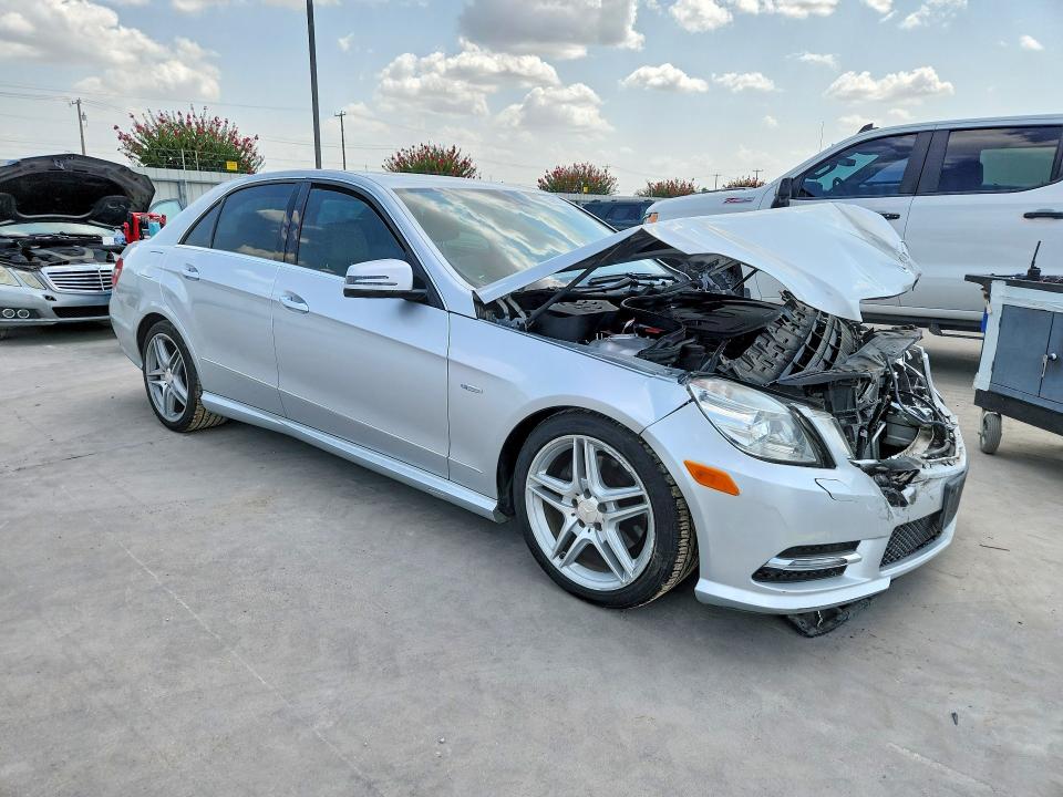 2012 Mercedes-benz E მანქანა იყიდება აუქციონზე, vin: WDDHF5KB6CA587922, აუქციონის ნომერი: 63867906
