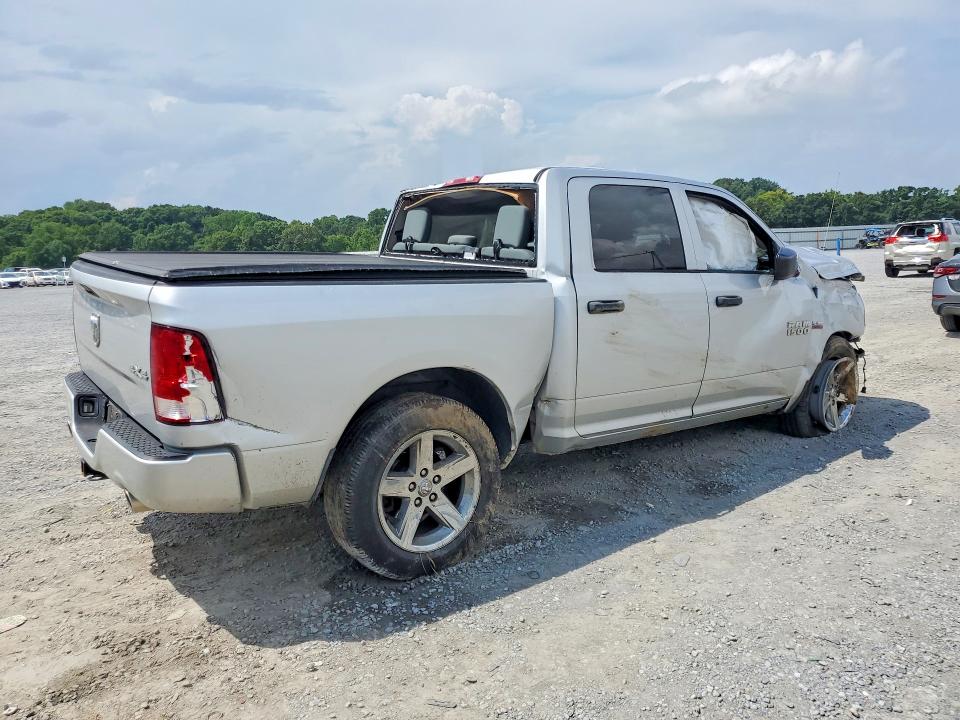 63422646 :رقم المزاد ، 1C6RR7KT3FS586968 vin ، 2015 Ram 1500 مزاد بيع