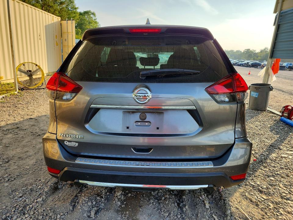 2018 Nissan Rogue მანქანა იყიდება აუქციონზე, vin: KNMAT2MT6JP582643, აუქციონის ნომერი: 65847536