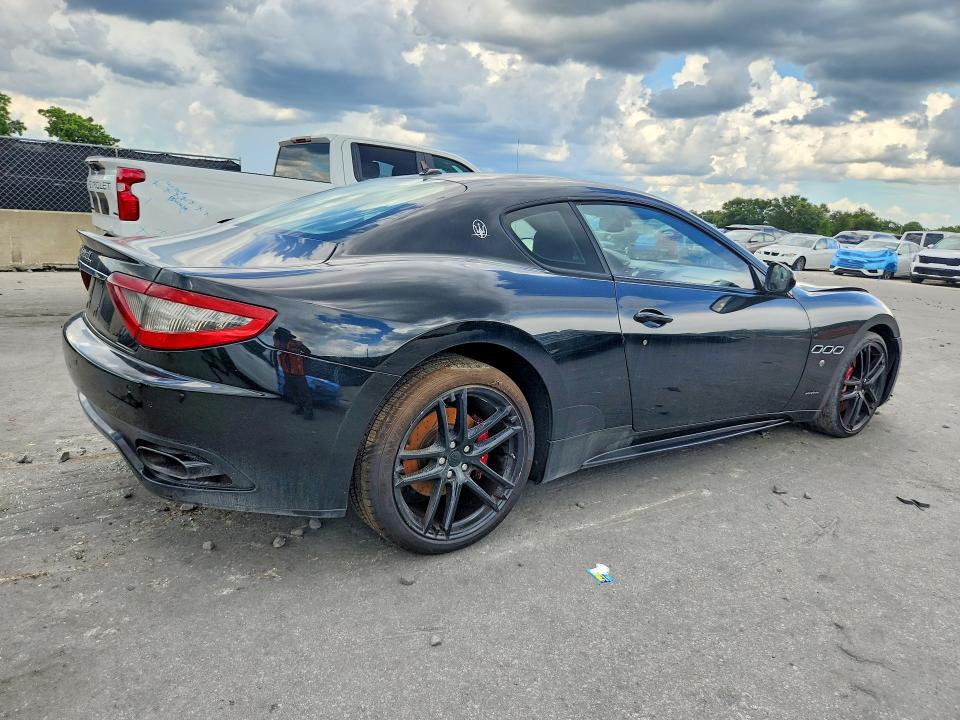 66091416 :رقم المزاد ، ZAM45VLA2F0128412 vin ، 2015 Maserati Granturismo مزاد بيع