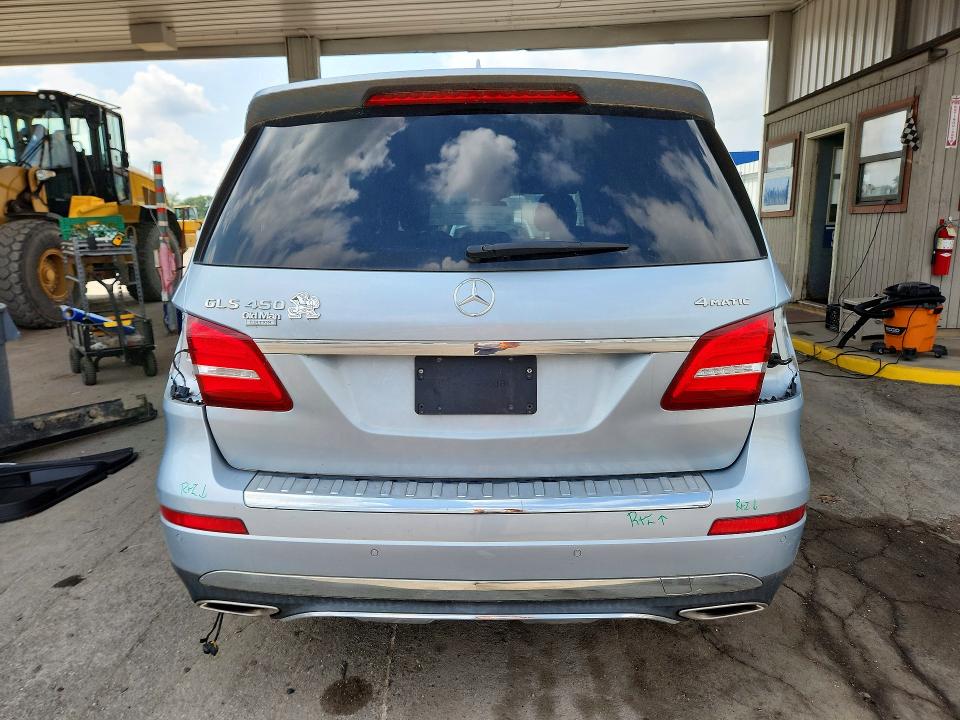 64260716 :رقم المزاد ، 4JGDF6EE8HA897965 vin ، 2017 Mercedes-benz Gls مزاد بيع
