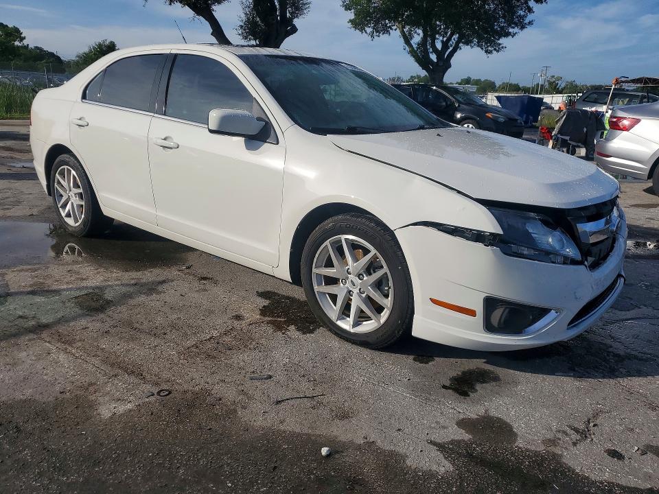 63796556 :رقم المزاد ، 3FAHP0JA8CR444047 vin ، 2012 Ford Fusion مزاد بيع